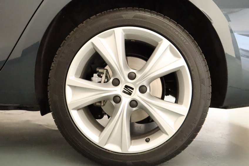 Seat LEON ST 1.5 E-HYBRID PLUG-IN  DSG FR PLUS 6V AUTONOMIA AT� 131 KM