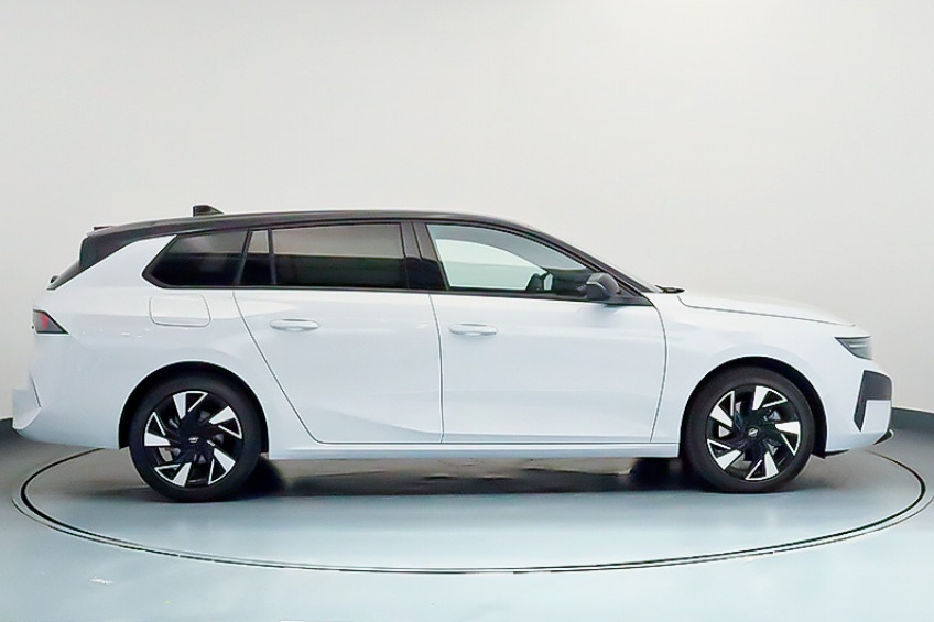 Opel ASTRA SPORTS TOURER