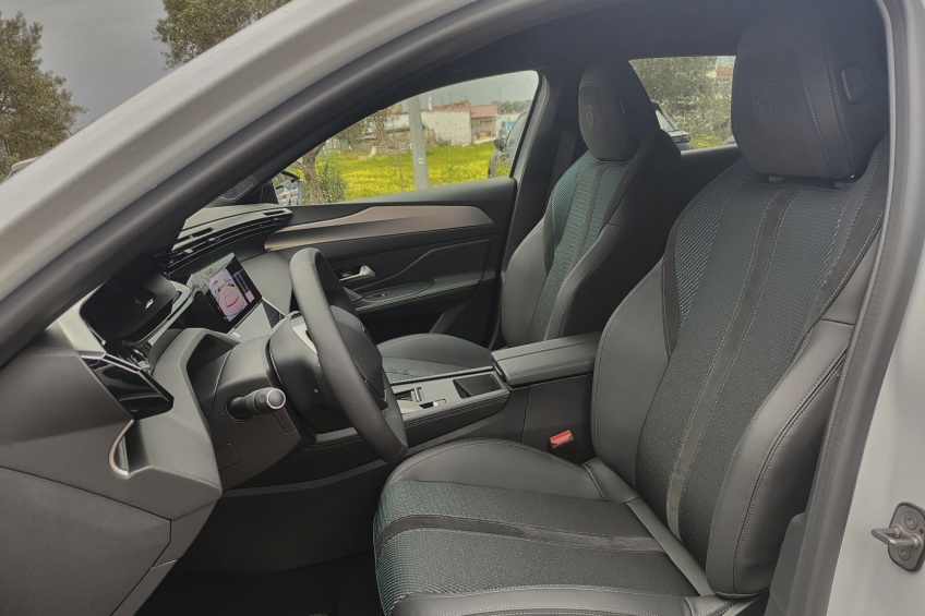 Peugeot 308 E First Edition 54KWh 156 Cv