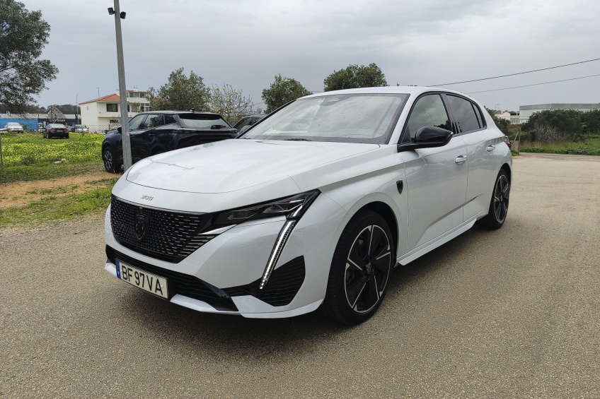 Peugeot 308 E First Edition 54KWh 156 Cv