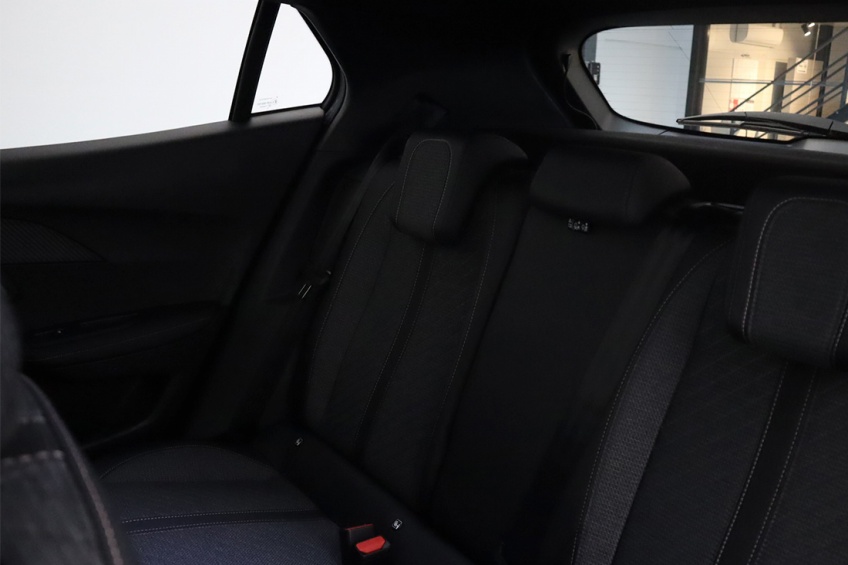 Peugeot E-2008 ALL 156CV(115KW)-BATERIA 54KWH